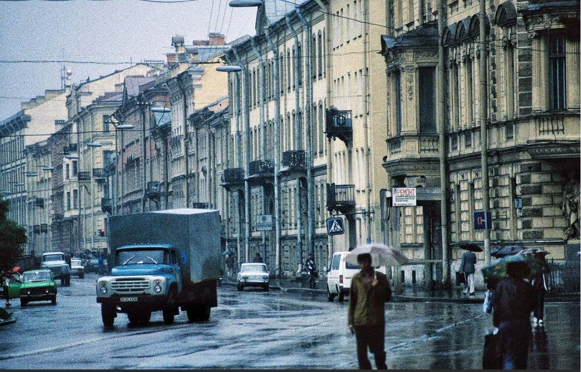 Провинция советская ул 80 фото Гуляем по Петербургу 1992 года. Редкие фото города в разгар переломной эпохи Пеш