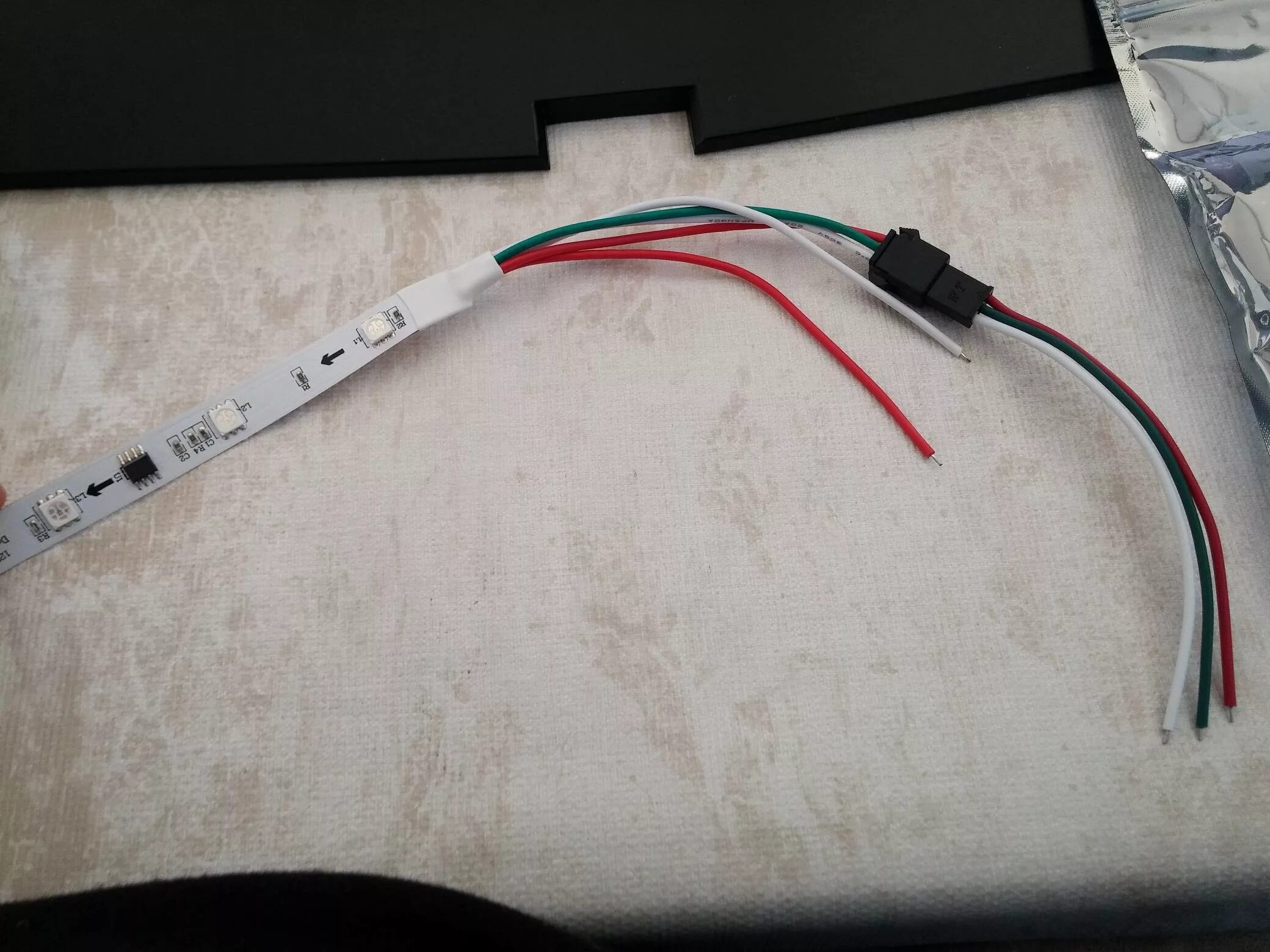 Провод для подключения подсветки Connect 12V digital LED strip to Arduino - Electrical Engineering Stack Exchange