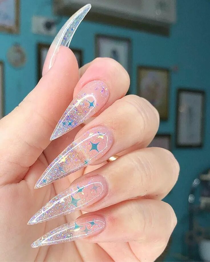 Прозрачные ногти дизайн 2024 ✰ pin ✰ hercampusWLU ✰ nails, nail art, manicure, acrylic stiletto nails, transp