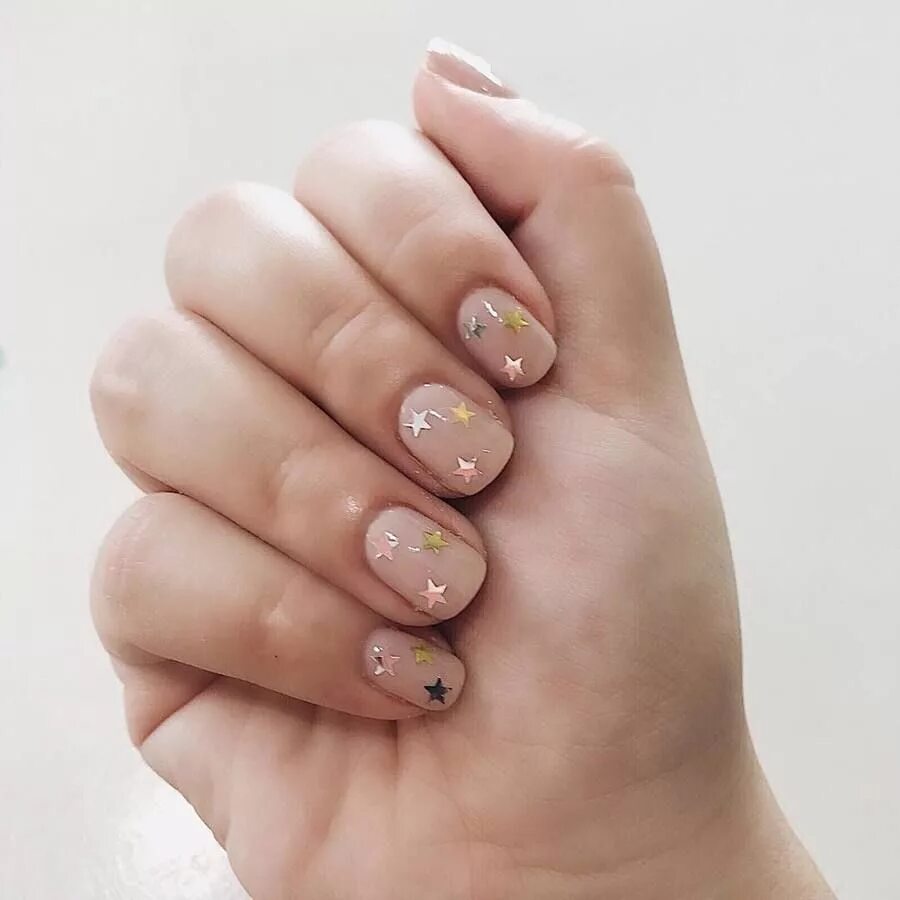 Прозрачные ногти короткие фото Little Sparkly Stars Short nail designs, Gorgeous nails, Neutral nails