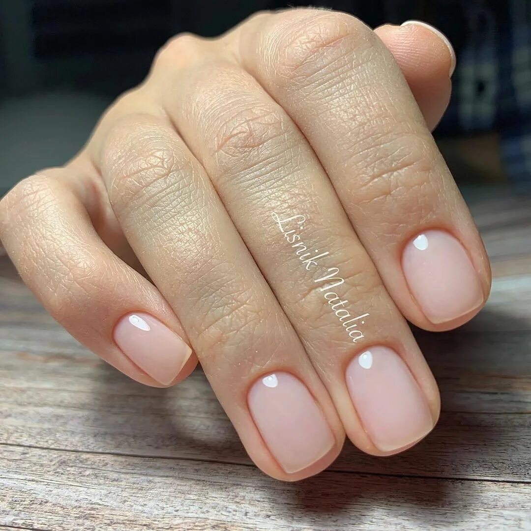 Прозрачный маникюр на короткие Beauty * Nails * Nailart on Instagram: "На страничке @manikurchik очень много ид