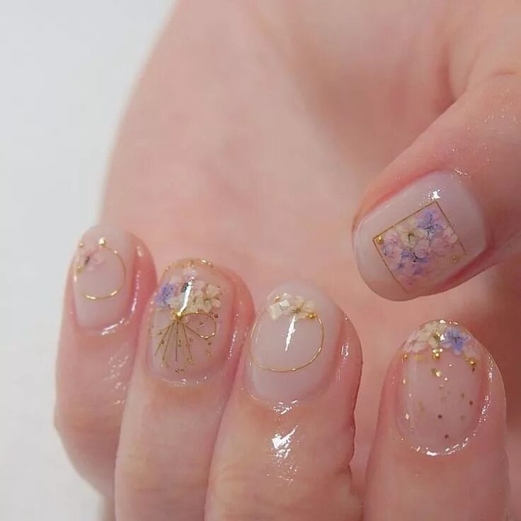 Прозрачный маникюр на короткие ногти Pin by Lam on Nails Simple nails, Nail art, Nail designs