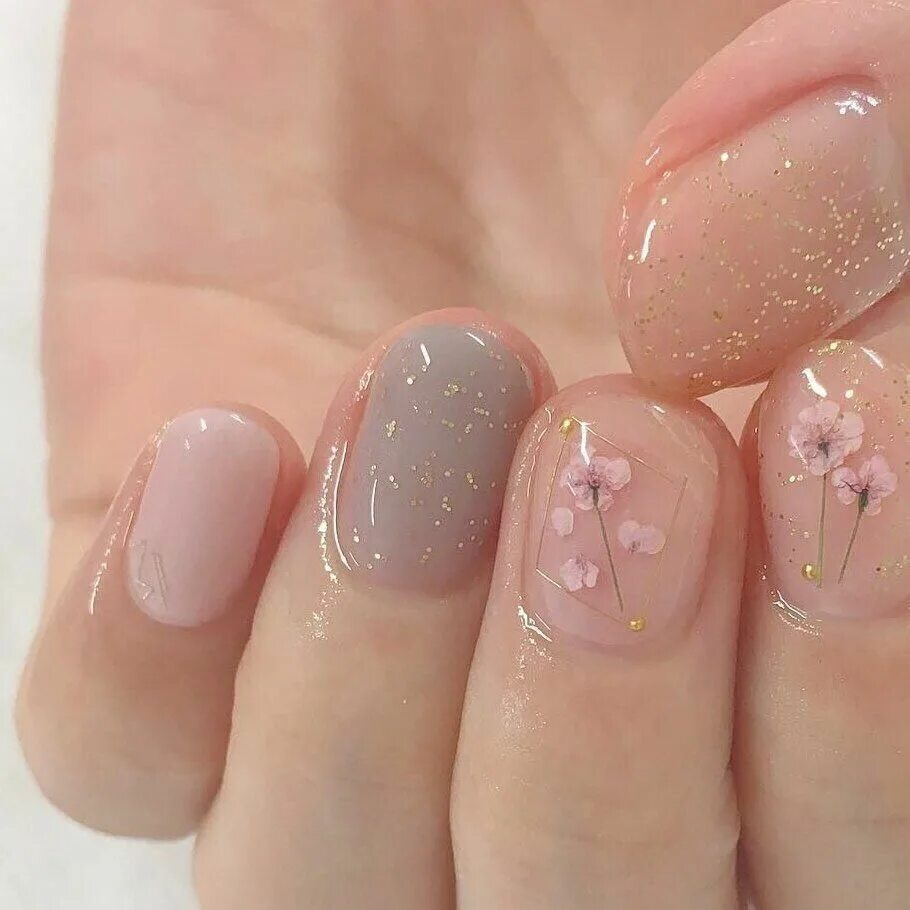 Прозрачный маникюр на короткие ногти Pin on Маникюр Stylish nails, Manicure, Flower nails