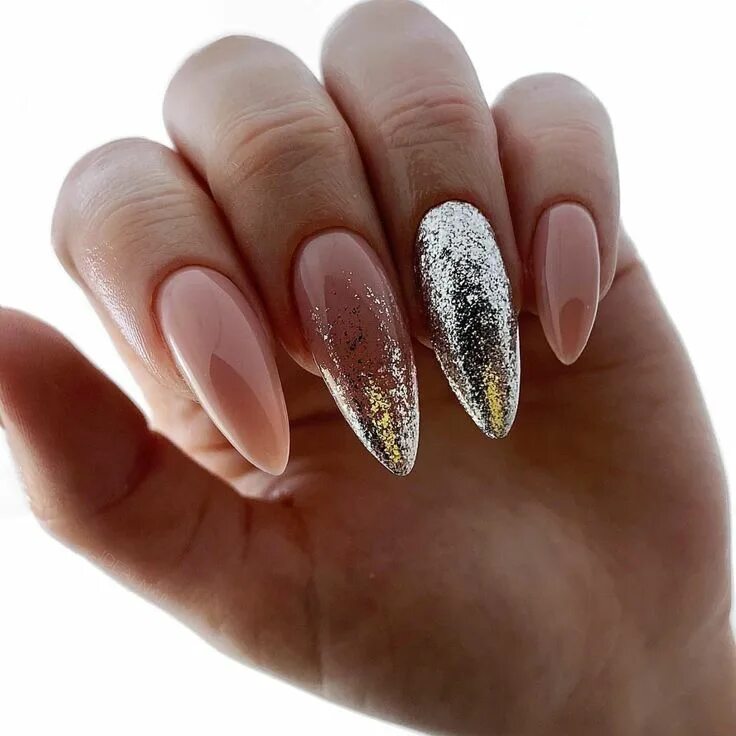 Прозрачный маникюр на миндаль Pin by ⭐ on Миндальные акриловые ногти Manicure, Gel nails, Pretty nails