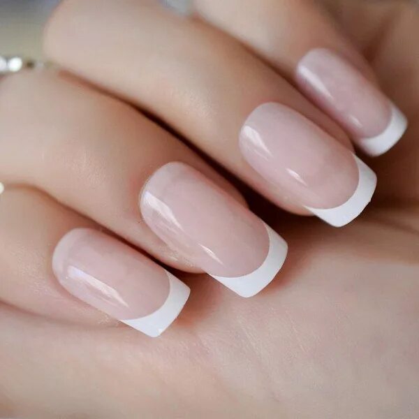 Amy Antoinette - Beauty Blog American nails, Manicure, French nails