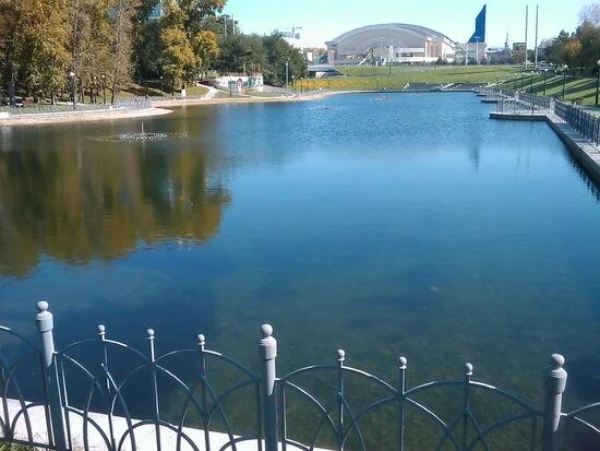 Пруды хабаровска фото Хабаровские пруды (вид на Арена Плазу) - Picture of Khabarovsk City Ponds - Trip