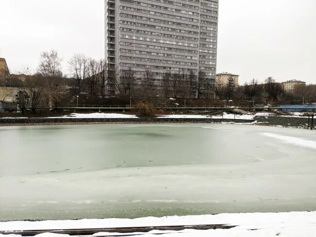 Пруды на проспекте вернадского фото До самого края. Удальцовские пруды наполняют водой