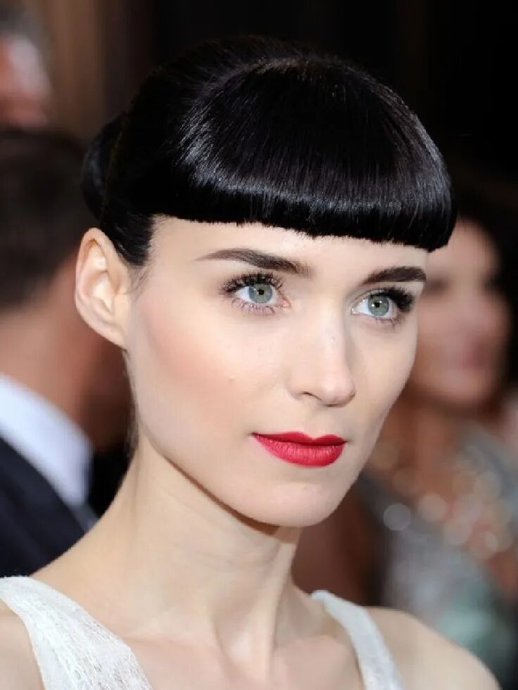 Прямая челка короткая стрижка женская Rooney Mara. Capelli castano scuro, Frangette capelli, Capelli