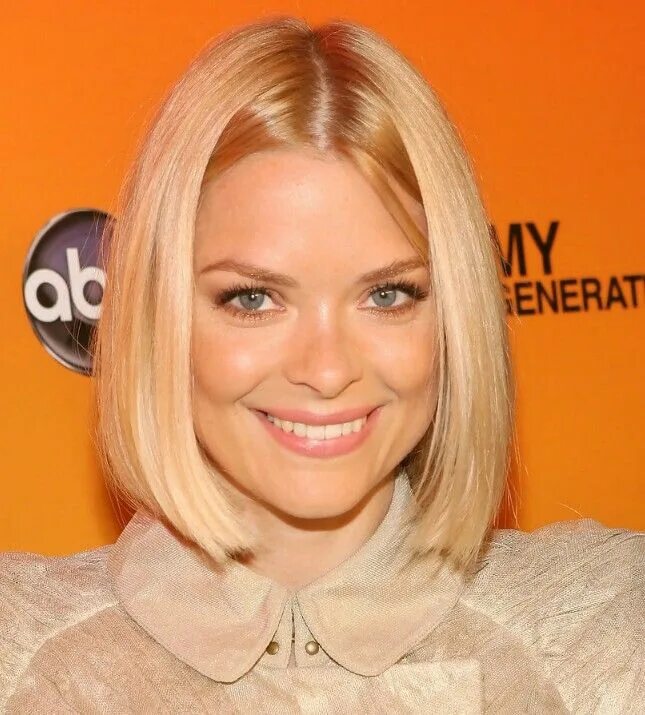 Прямое каре на тонкие волосы фото Blonde bob Whichiswhich * Margot Robbie Jaime Pressly Jaime King Short bob hairs