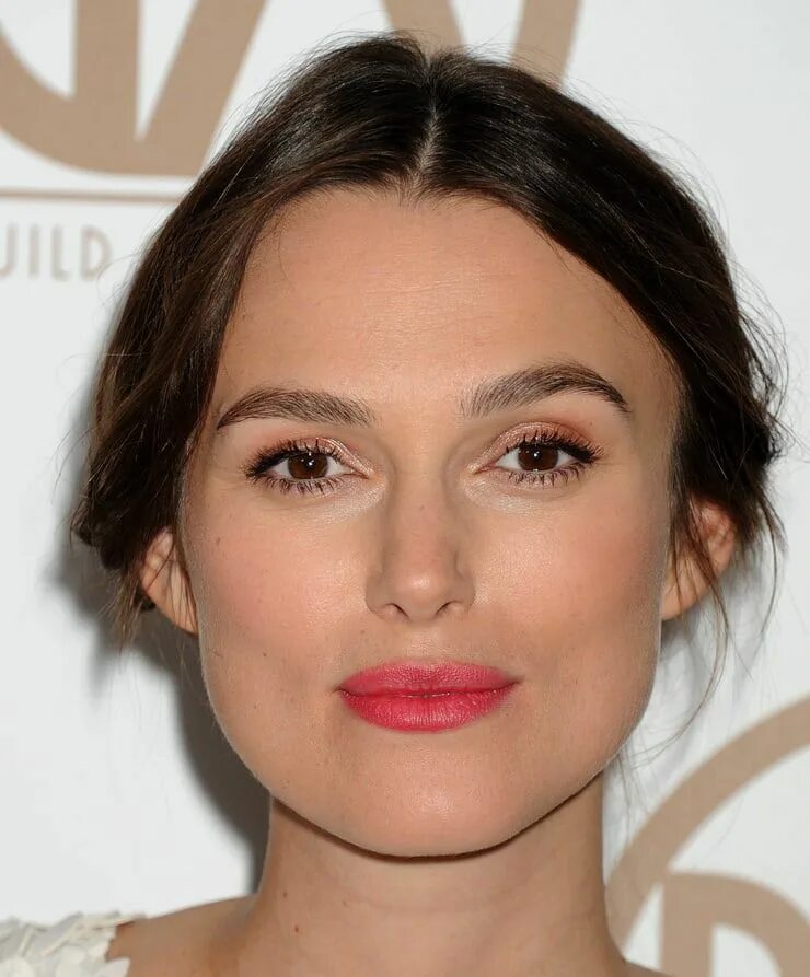 Прямоугольное лицо фото Keira Knightley