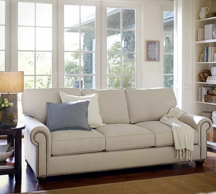 Прямой диван в интерьере гостиной 3 seat sofa Upholstered sofa, Living room sofa, Furniture