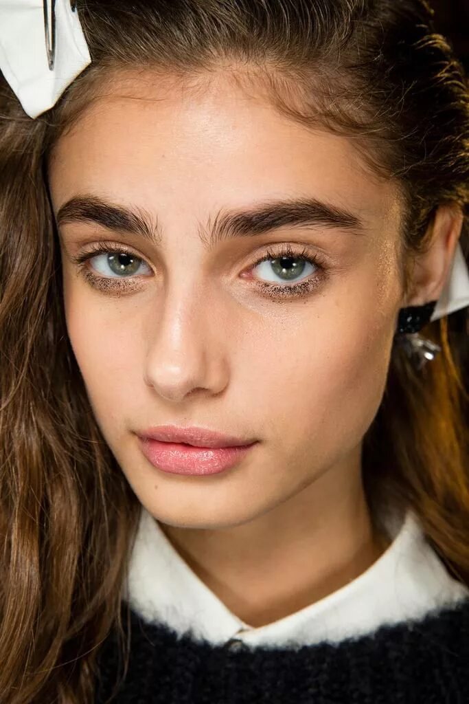 Прямые брови у девушек фото Anthony Vaccarello Brows, Taylor marie hill, Beauty