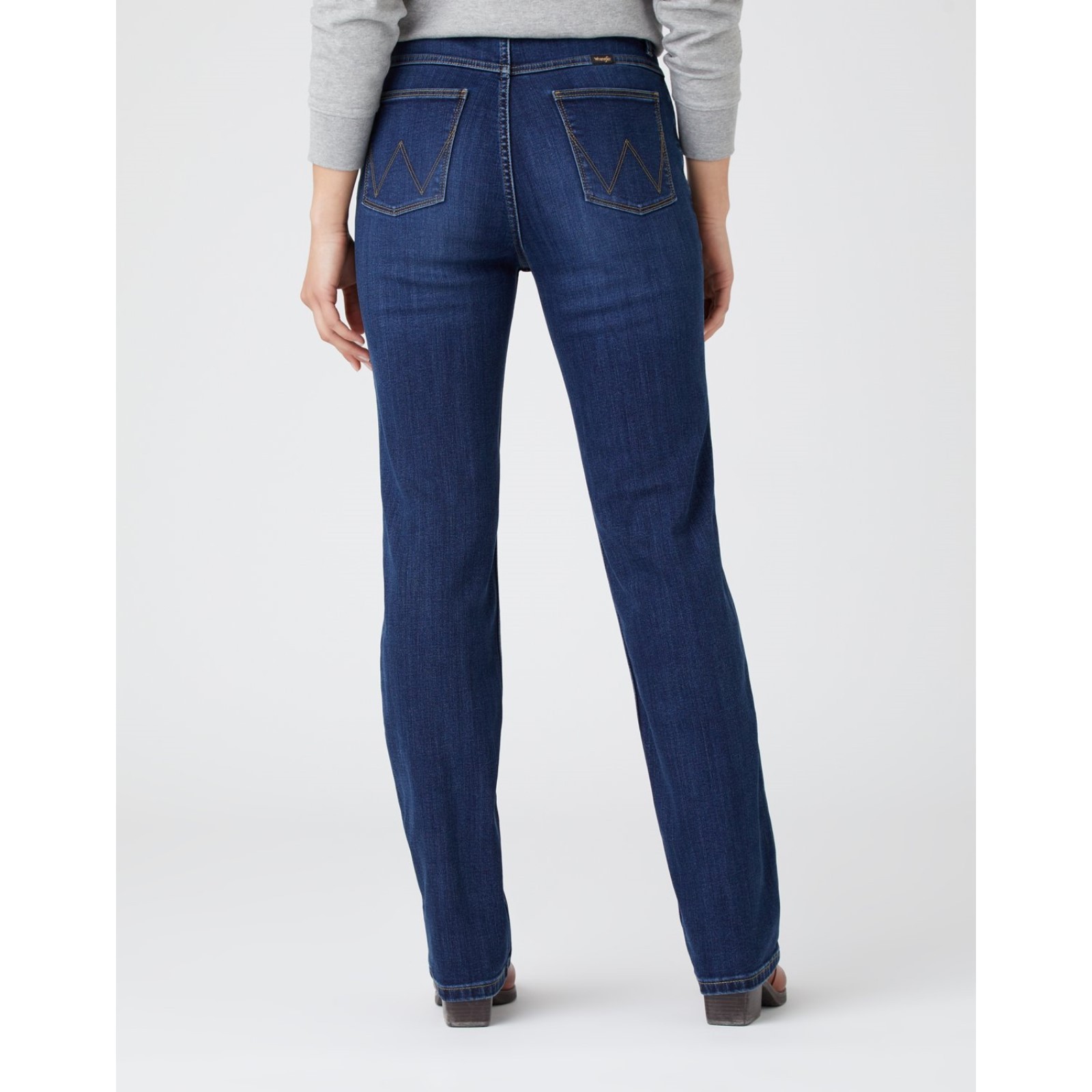 Прямые джинсы женские фото 2024 Джинсы женские Wrangler Women Straight Jeans, размер 32/32 US (W20TB940R) (76792