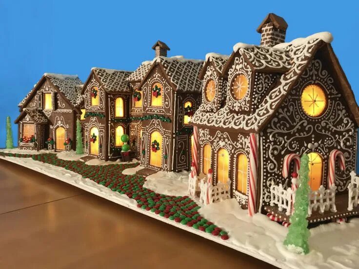 Пряничный домик микрорайон восточный с1а фото 40+ Spectacular Gingerbread Houses Christmas gingerbread house, Christmas ginger