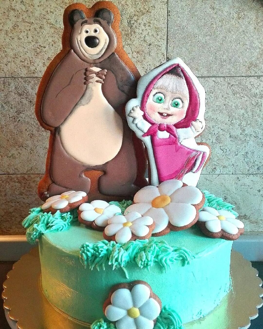 Пряники на торт маша и медведь фото Oggi è il compleanno decorato con Mascia e Orso! :-) #torta #cake #masciaeorso #