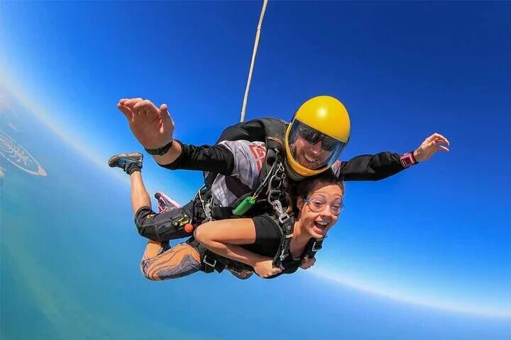 Прыжок с парашютом что одеть 2024 SkyDive and Desert Safari Combo Tour With Transfer