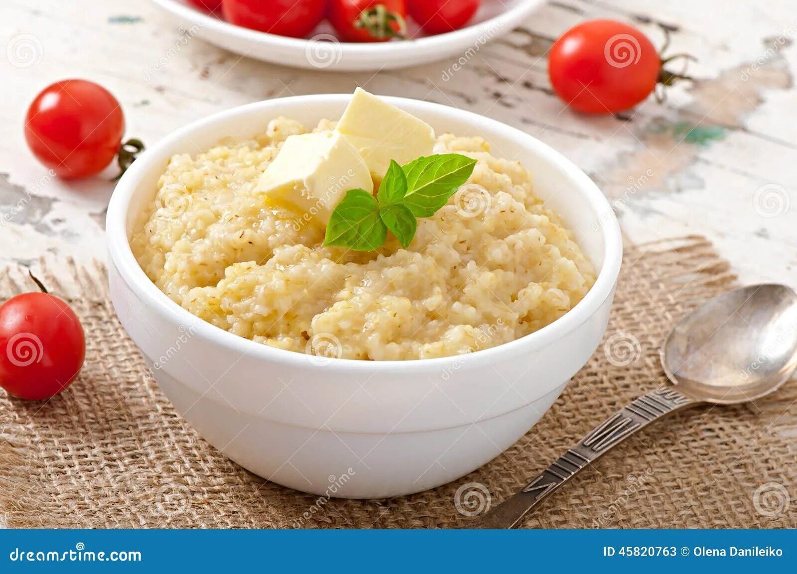 Пшеничная каша на воде фото Porridge in a bowl stock image. Image of dieting, gruel - 45820763