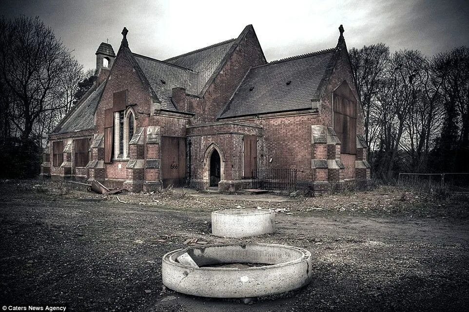 Психбольница фото снаружи Rauceby Asylum pictured in chilling images 20 years after closing down Daily Mai