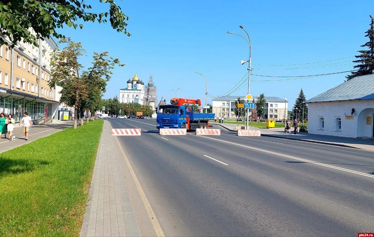 Псков фото улиц В Пскове перекрыли центральные улицы для проведения праздничных мероприятий : Пс