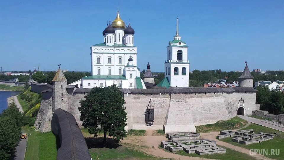 Псков кремль 7 фото Фотографии грифонов Псковского Кремля Архитектура храмов и соборов Фотоальбом АК