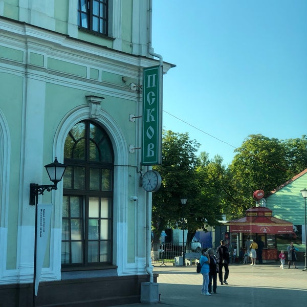 Псков вокзал фото Photos at Железнодорожный вокзал Псков / Pskov Railway Station - Rail Station in