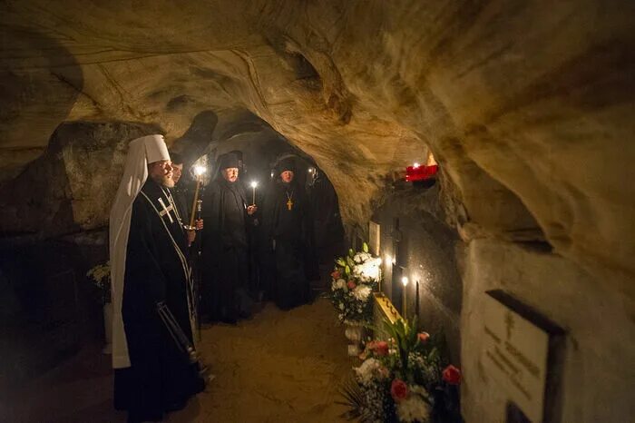 Псково печерский монастырь пещеры фото гробов монахов Псково-Печерская духовная семинария / Православие.Ru