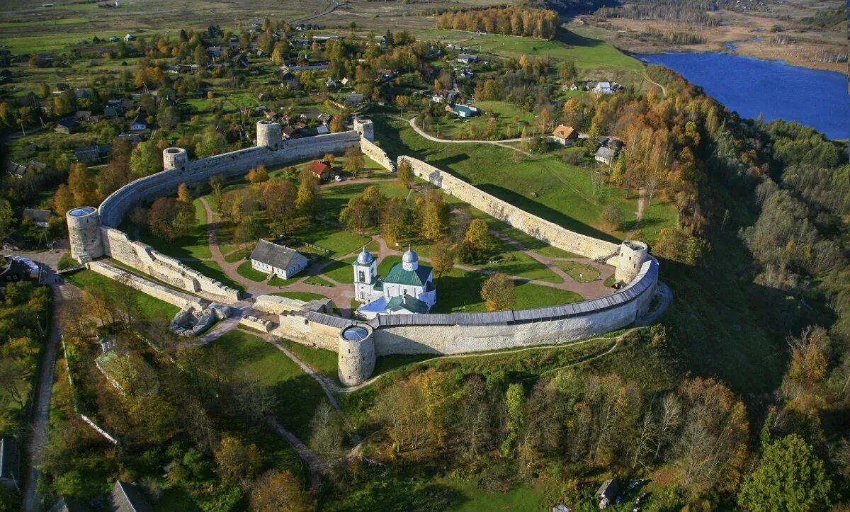 Псковская область достопримечательности фото Izborsk fortress