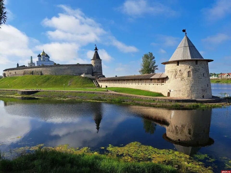 Псковский кремль фото Что посмотреть, если вы впервые приехали в Псков? - Александр Шумейко на TenChat