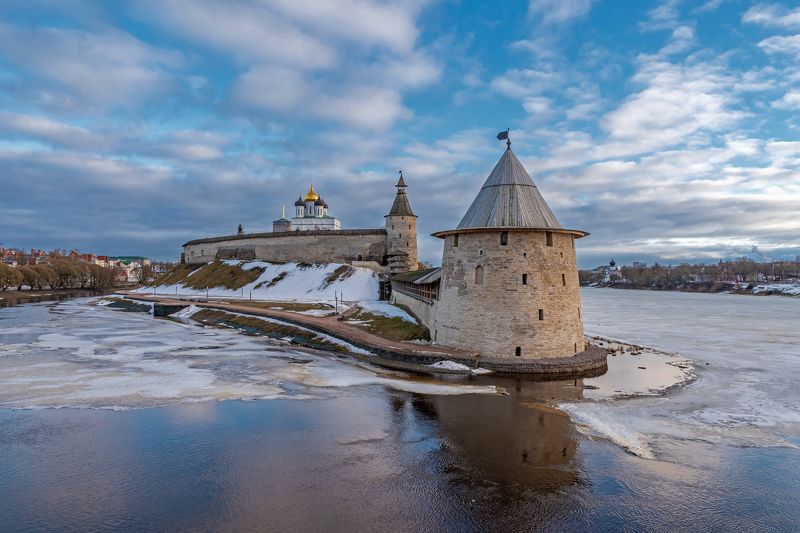 Псковский кремль фото в хорошем качестве Viktor Zhelengovskii - professional photographer