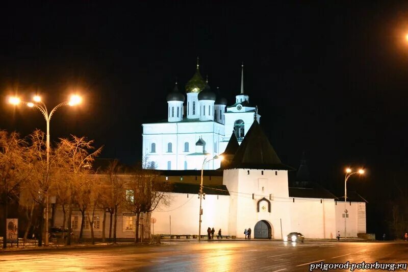 Псковский кремль ночью фото Несколько фото ночного Пскова Пригороды Петербурга