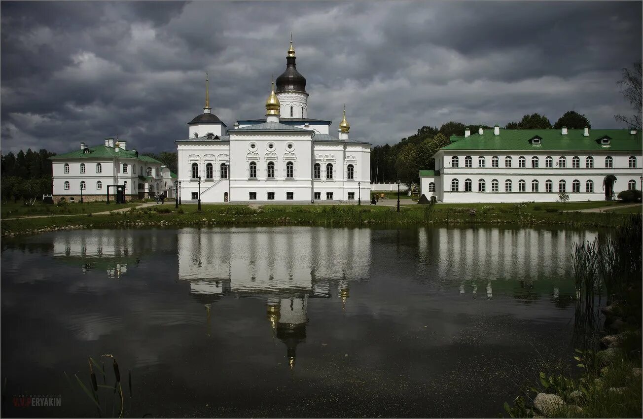 Псковский женский монастырь фото Псковская область. Спасо-Елеазаровский монастырь. Фотограф Victor Peryakin