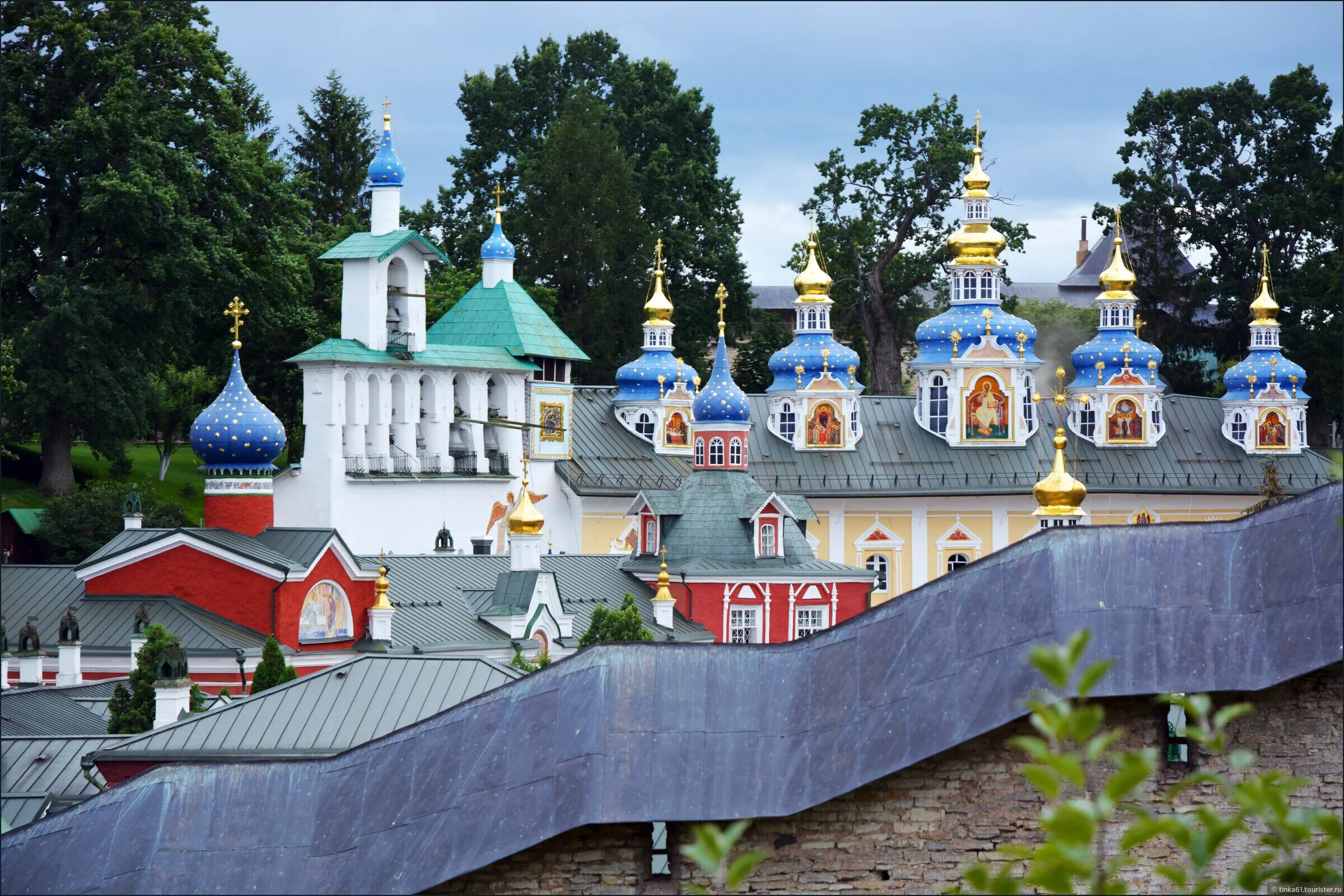 Псковско печерский монастырь фото По Земле Псковской" - фотоальбом пользователя tinka61 на Туристер.Ру