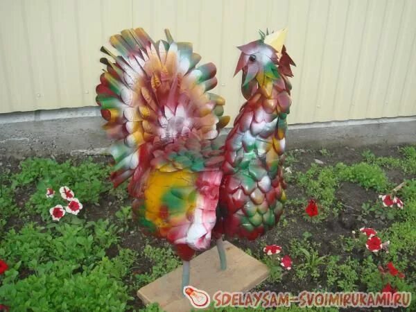 Птицы из бутылок фото Birds from plastic bottles Plastic bottles, Birds, Flowers