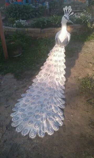 Птицы из пластиковых бутылок фото White Peacock from plastic bottles * Simple Craft Ideas Утилизация пластиковых б