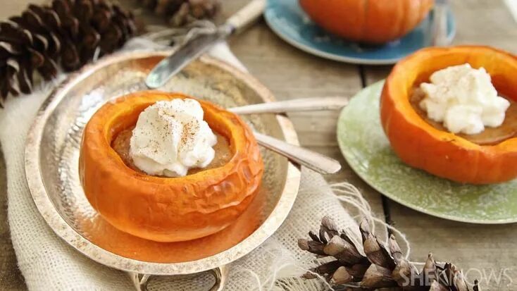 Пудинг из тыквы рецепт с фото пошагово Why didn't we think of baking pie inside of a mini pumpkin before? recipes Pinte