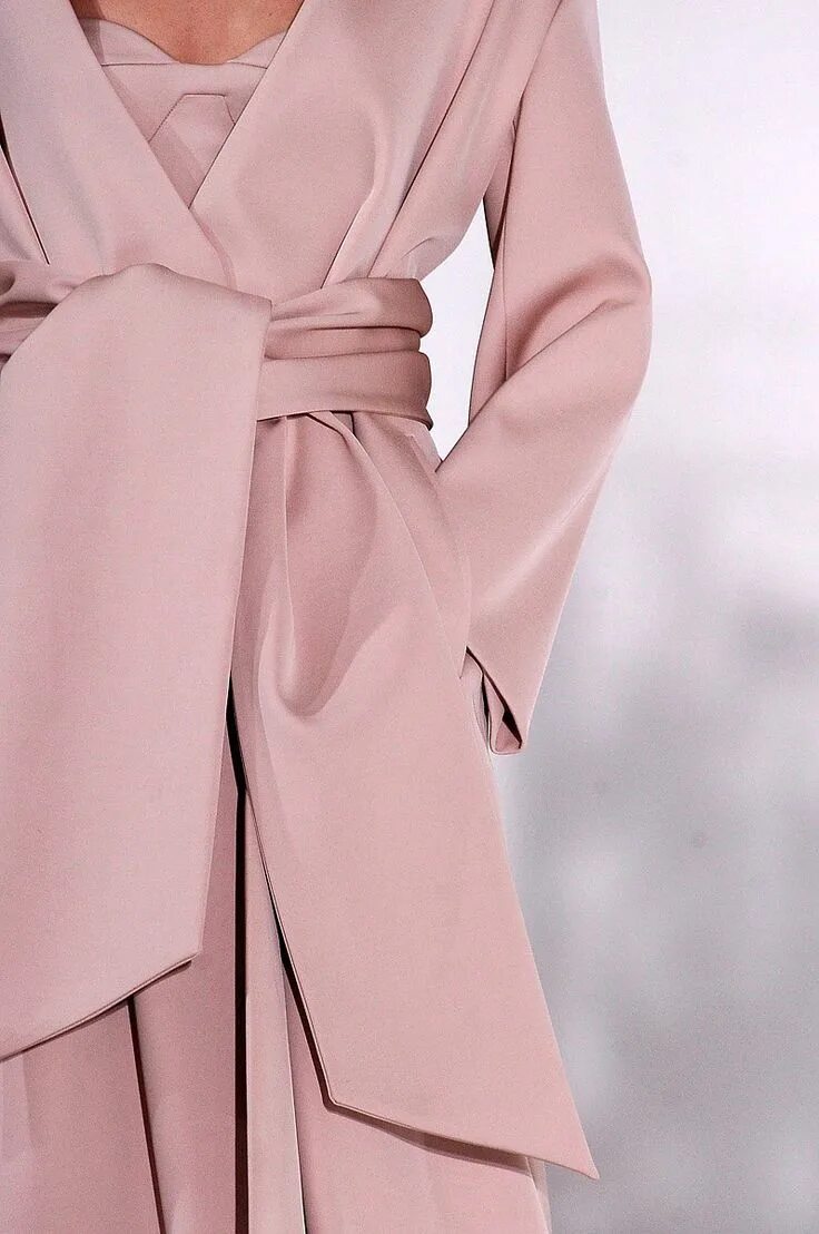 Пудровый цвет фото одежда Jil Sander Fall 2012 RTW - Details - Vogue Fashion, Style, Fashion details