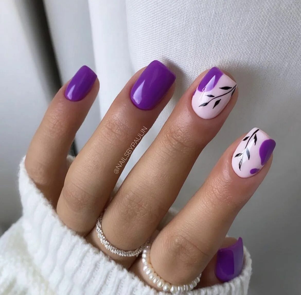 Пурпурный маникюр 2024 фото Pin by Lydia Elliott on Nails Purple nails, Purple acrylic nails, Purple nail ar