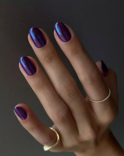 Пурпурный маникюр 2024 фото 10 популярных идей на тему "purple chrome nails short" для вдохновения