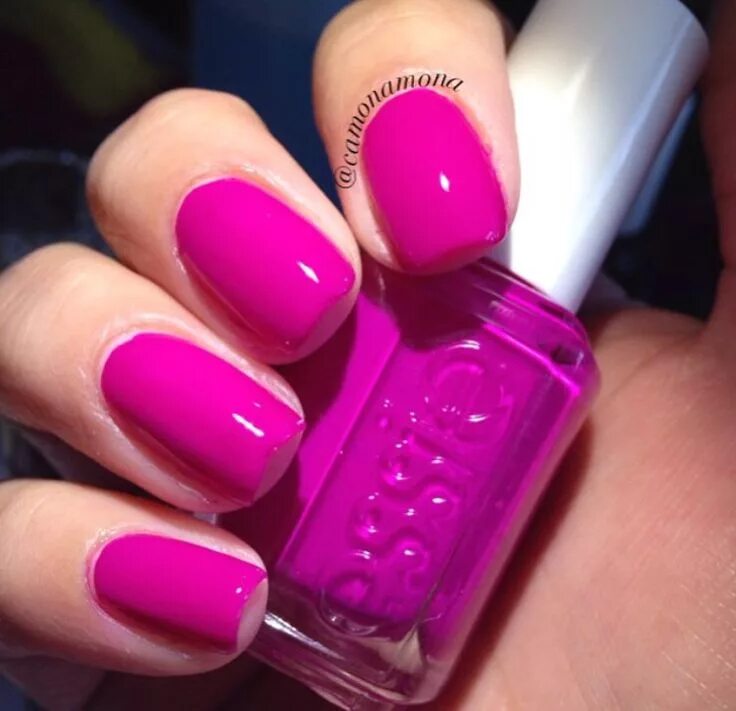 Пурпурный маникюр фото Essie - Bermuda shorts Magenta Nails Unhas Magenta nails, Feet nails, Pretty nai