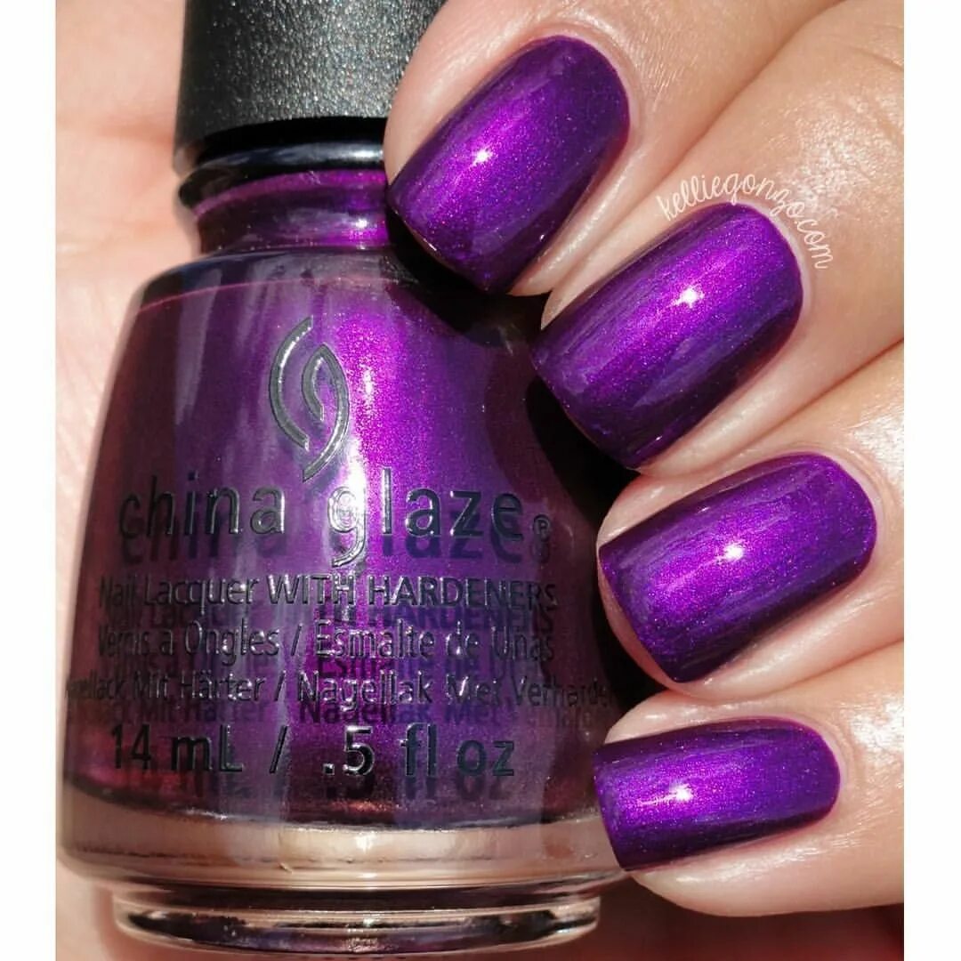 Пурпурный цвет маникюра фото Purple fiction Nails, Nail polish, Hair and nails