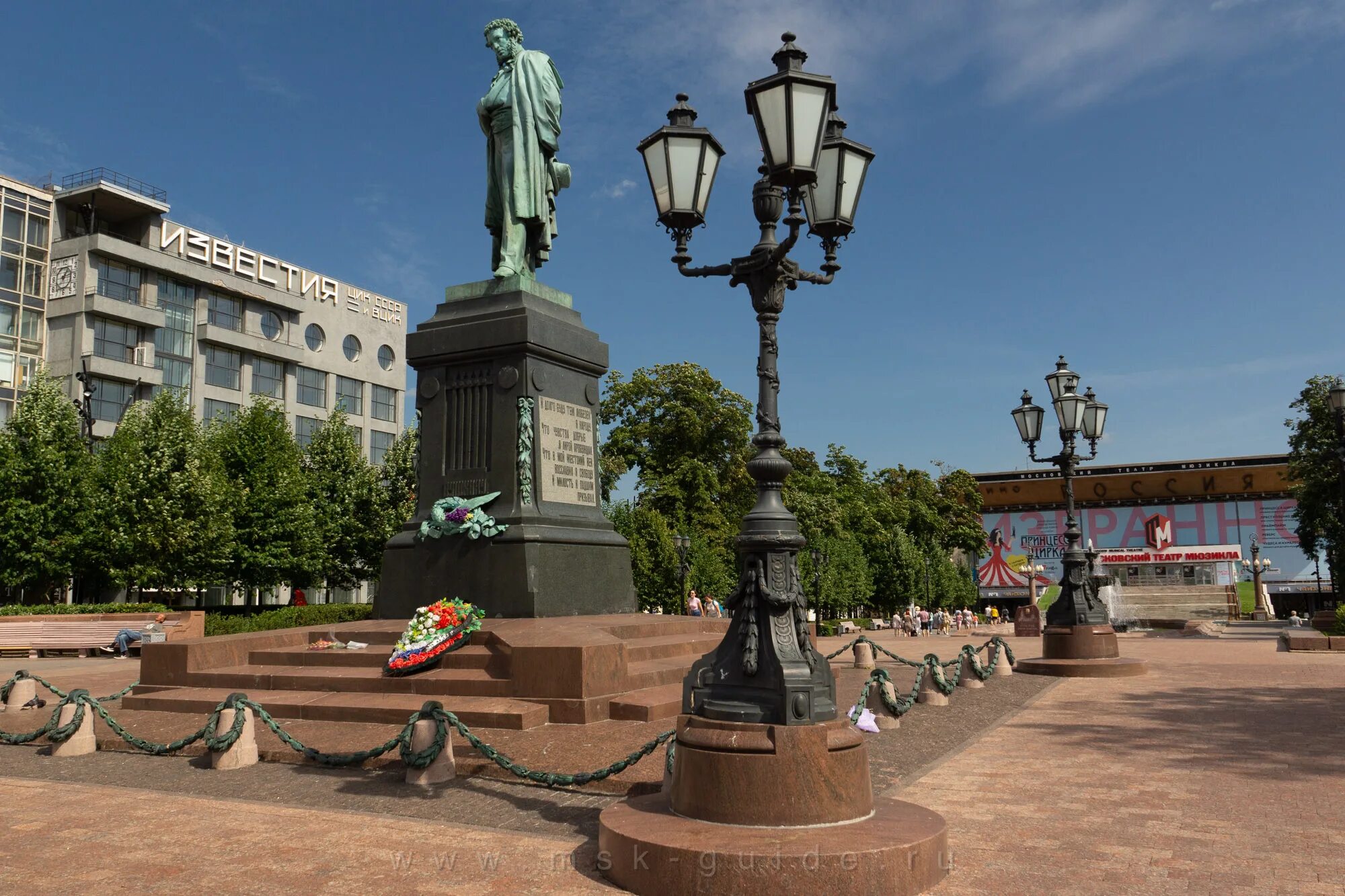 Пушкинская площадь фото Памятник Пушкину в Москве