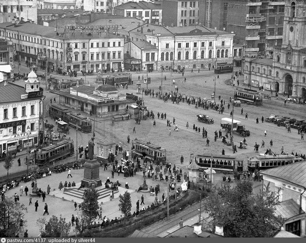 Пушкинская площадь тверская ул 14 фото Пушкинская площадь: Будни Страстного монастыря Московские истории Дзен