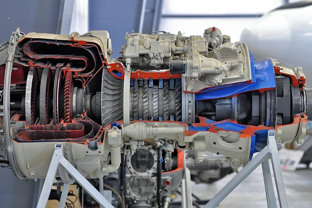 Пусковые двигатели фото Lycoming T53 Lycoming T53 jet turbine aircraft engine, Pue. Flickr