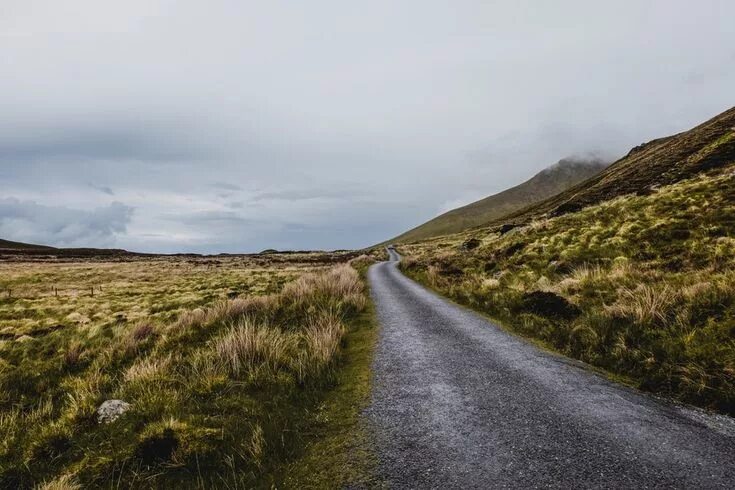 Пустая дорога фото Road, lane, route and grass HD photo by Caterina Beleffi (@caterinabeleffi) on U