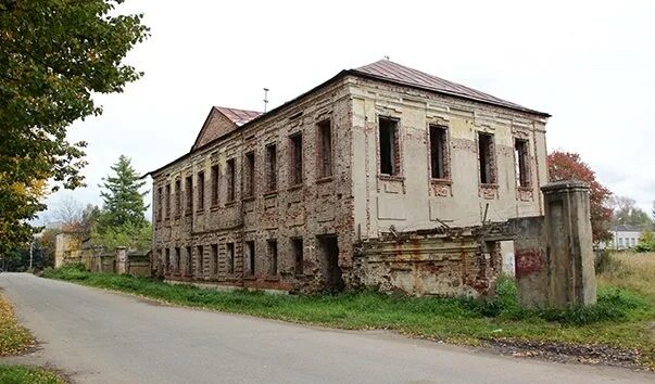 Путевой дворец торжок фото Сегодня шел по Торжовской улице в Петербурге, уставший, и вдруг вспомнил про одн