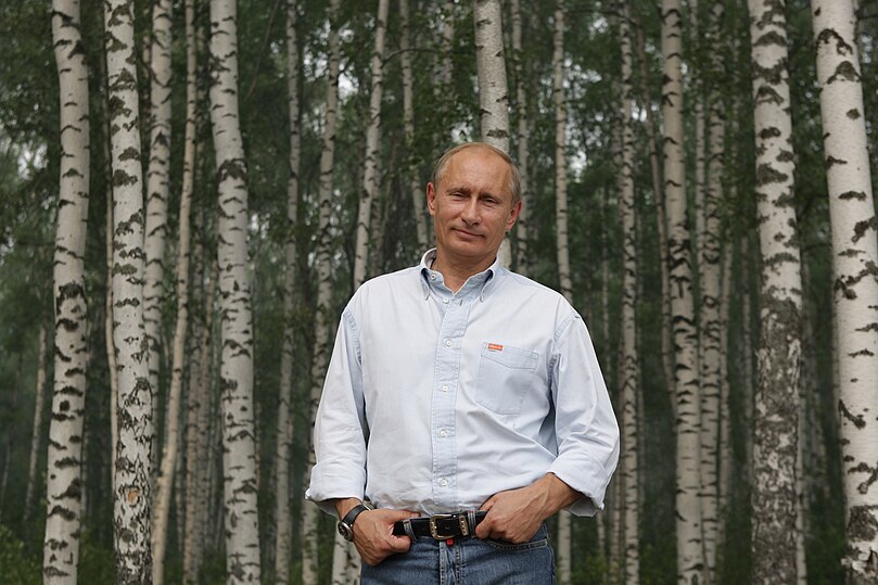 Путин дача фото File:Vladimir Putin 12021.jpg - Wikipedia