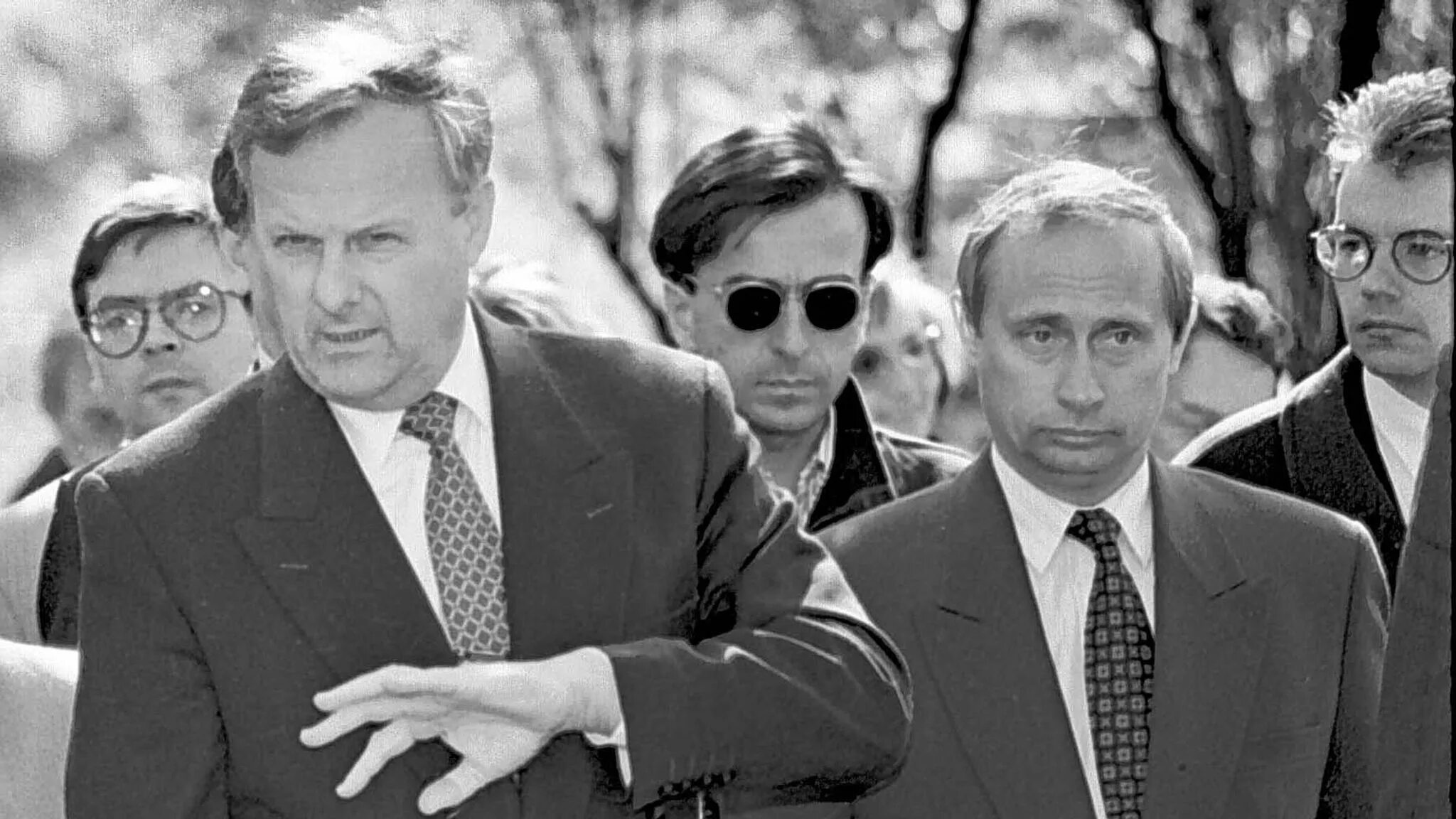 Путин фото 90 х Vladimir Putin: How a KGB agent from Leningrad rose to the top of the Kremlin Wo