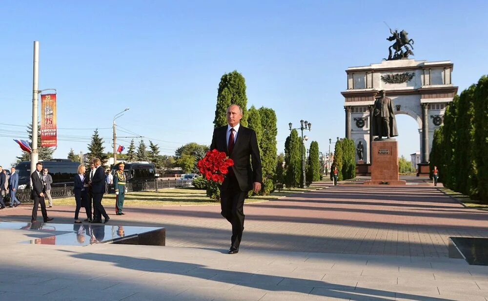 Путин курск фото Путин посетил места боевой славы в Курской области :: Новости :: ТВ Центр