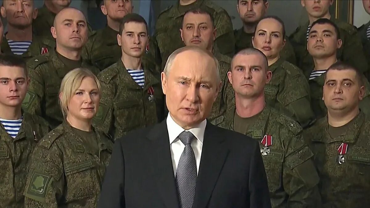 Путин новые фото Watch CBS Evening News: Russia won't let Ukraine end 2022 in peace - Full show o