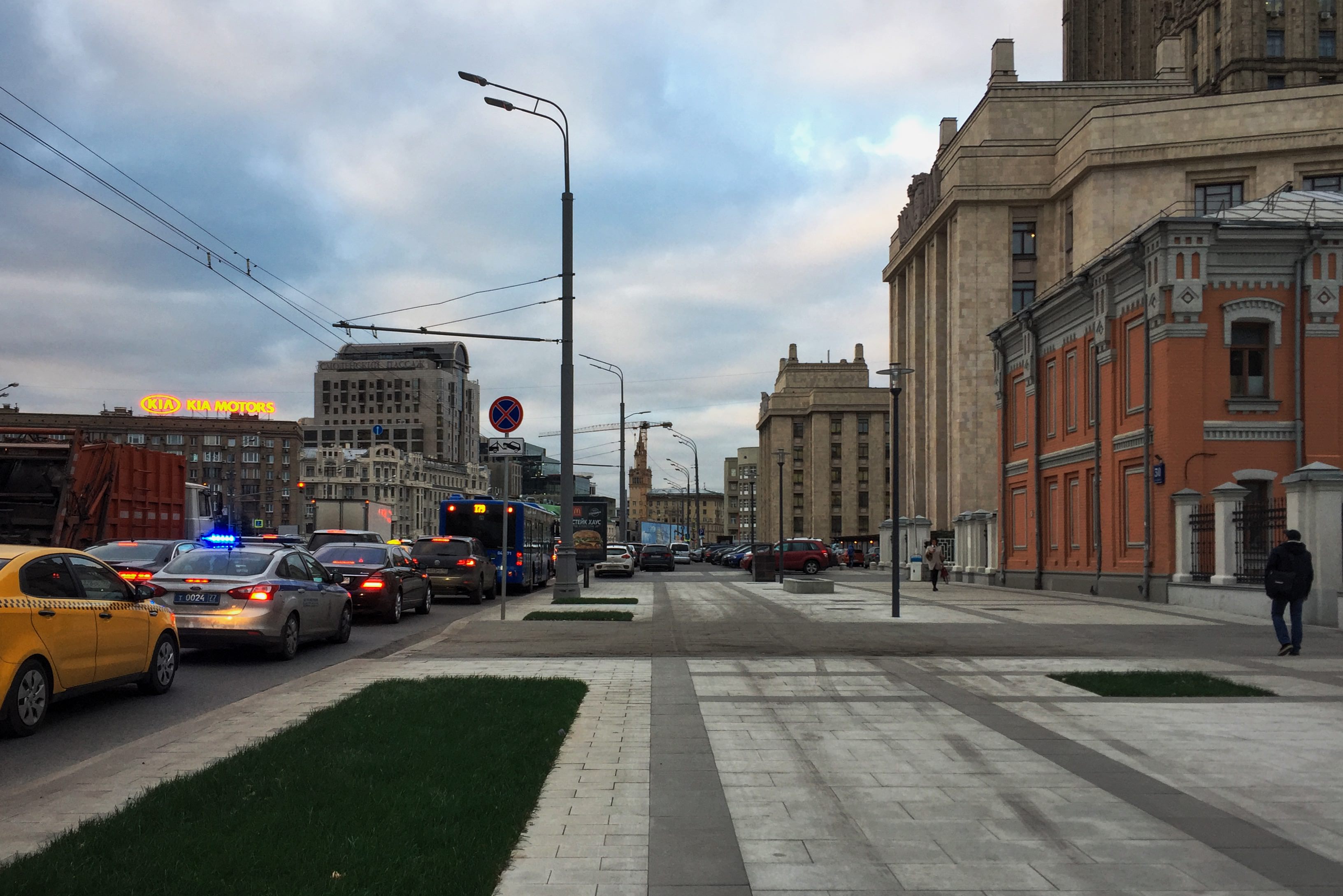 Пять звезд смоленская площадь 5 москва фото File:Moscow, Smolenskaya-Sennaya Square (31746870055).jpg - Wikimedia Commons